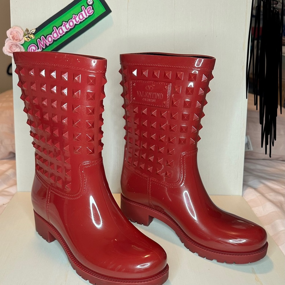 Valentino Garavani Rockstud Rain Boots size 37